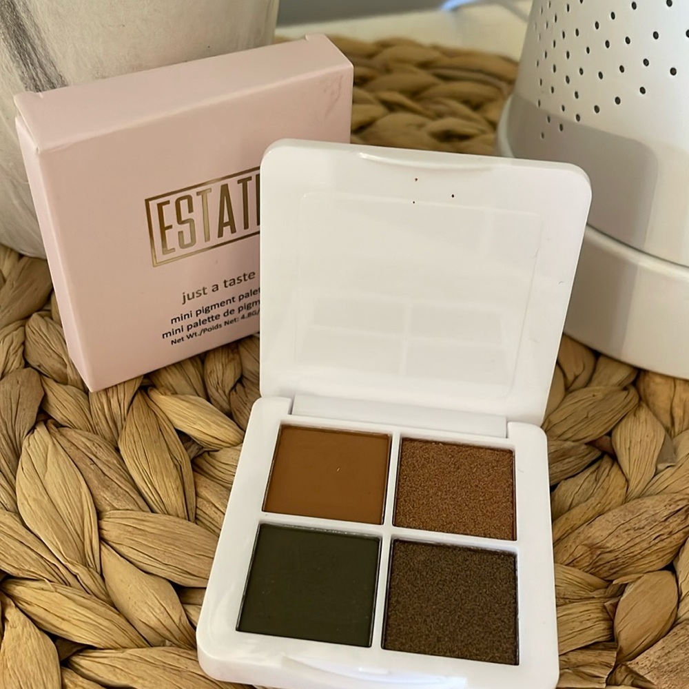 Brand new Estate eyeshadow palette